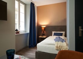 The HEY HOTEL 4