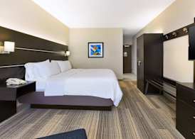 Holiday Inn Express DETROIT-WARREN (GM TECH CTR) by IHG 5
