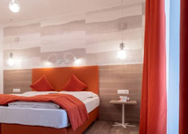 SCHLOSSHOF SÜDTIROL - Hotel & Camping Resort 4