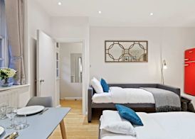 Trendy 1 Bedroom Apartment in the Heart of London 2