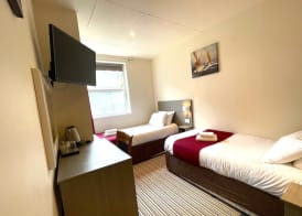 The Piccadilly Hotel 4