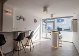 Dandelion boutique hostel 5
