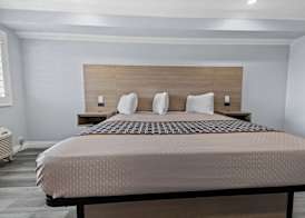 Downey Inn 3
