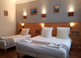 Savoy Hotel & Restaurant 3