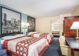 Super 8 by Wyndham Camp Springs/Andrews AFB DC Area 5