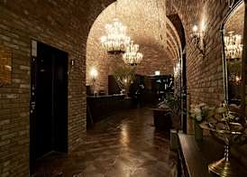 9 Brick Hotel 2
