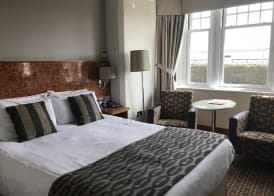 Pier Hotel 3