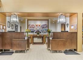 Best Western Plus Franciscan Square Inn & Suites Steubenville 3