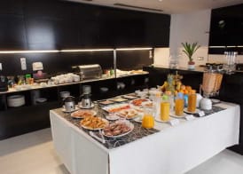 Blanq Carmen Hotel 5