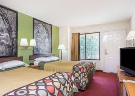 Super 8 by Wyndham Lavonia 3
