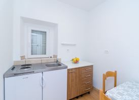Anika Apartment 4