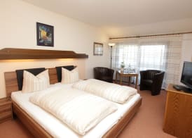 Hotel an der Sonne & Restaurant Zum Schneiger 5