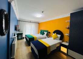 Apex Hotel 5
