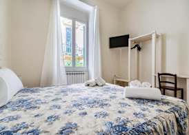 Lia Apartment 5