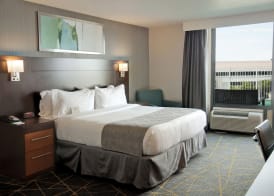 Holiday Inn VICTORVILLE by IHG 5