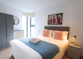 Tooley Street Apartments by Viridian Apartments 3