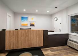 Days Inn by Wyndham Monterey Downtown 2