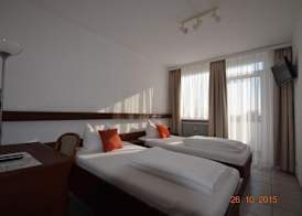 Hotel Main Taunus 4