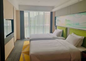 Days Hotel by Wyndham Bishan Chongqing 3