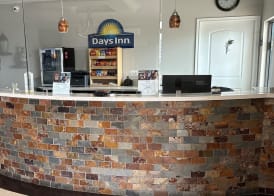 Days Inn by Wyndham Humble/Houston Intercontinental Airport 3