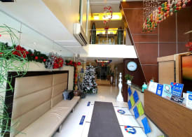 Festive Hotel Makati 4
