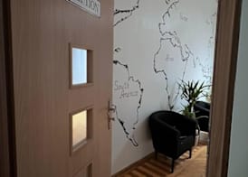 FiveHostel 2