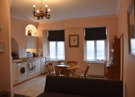 The Orangery Apartment 4