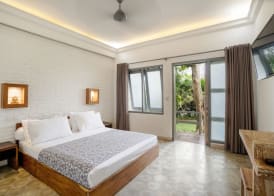 Casa Asia 3