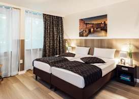 Hotel Hanseat Hamburg - Free Parking 5