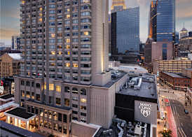The Lofton Hotel Minneapolis, Tapestry Collection by Hilton 3