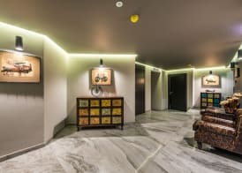 All Seasons Residence Design Hotel - Free parking 2