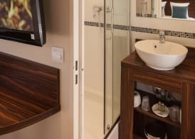 Hotel Apolonia Paris Montmartre; Sure Hotel Collection by Best Western 3