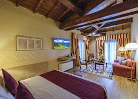 Hotel Orologio 5