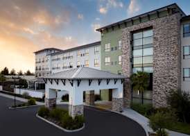 Hotel Centro Sonoma Wine Country, Tapestry Collection Hilton 4