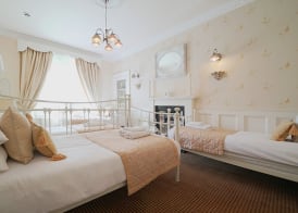 The Old Tramhouse Self Catering Traditional Charming Apartments Located In The Heart Of Historic Stirling For Short-Long Stays In Stirling For Tourism & Events & Contractor Base Stays For Central Belt 2