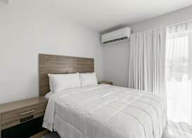 Grand Shores West 4