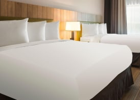 Country Inn & Suites by Radisson, Mishawaka, IN 4
