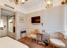 The Empire Hotel & Spa 5