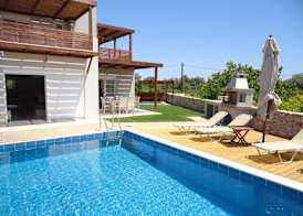 Next to Haraki beach , taverns bars & 10 to Lindos 2