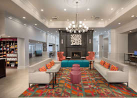 Hampton Inn & Suites Asheville Airport 5