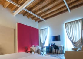 Massimago Wine Suites 4