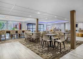 SureStay Plus Hotel by Best Western Chicago Lombard 5
