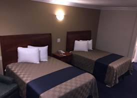 Walnut Inn & Suites West Covina 5