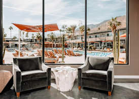 V Capri Palm Springs, a Dolce by Wyndham 4