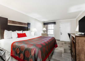Days Inn by Wyndham Wilmington Brandywine 5
