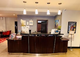 Blanco's Hotel 2