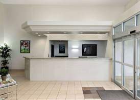 Super 8 by Wyndham St-Jerome 3