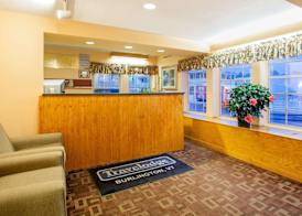 Travelodge by Wyndham South Burlington 2