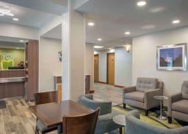 Best Western St. Clairsville Inn & Suites 2
