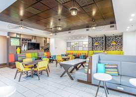 Hampton Inn Pensacola Beach 4